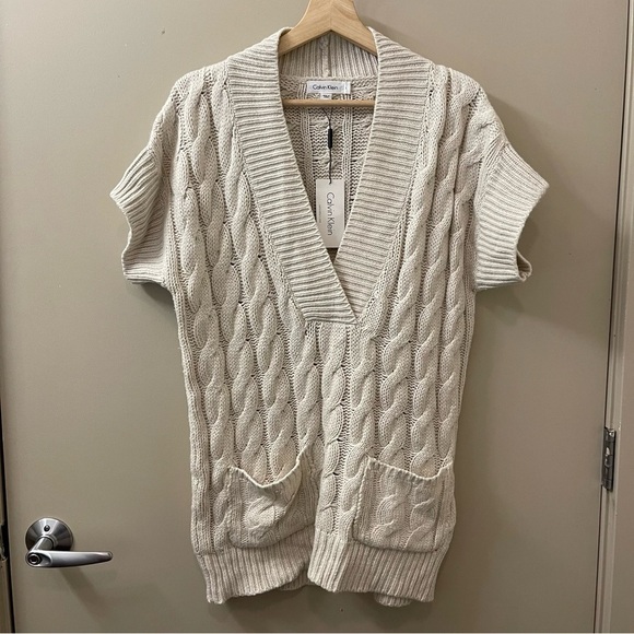 Calvin Klein Women's Cable Knit Short Sleeve Sweater size large - Picture 1 of 5